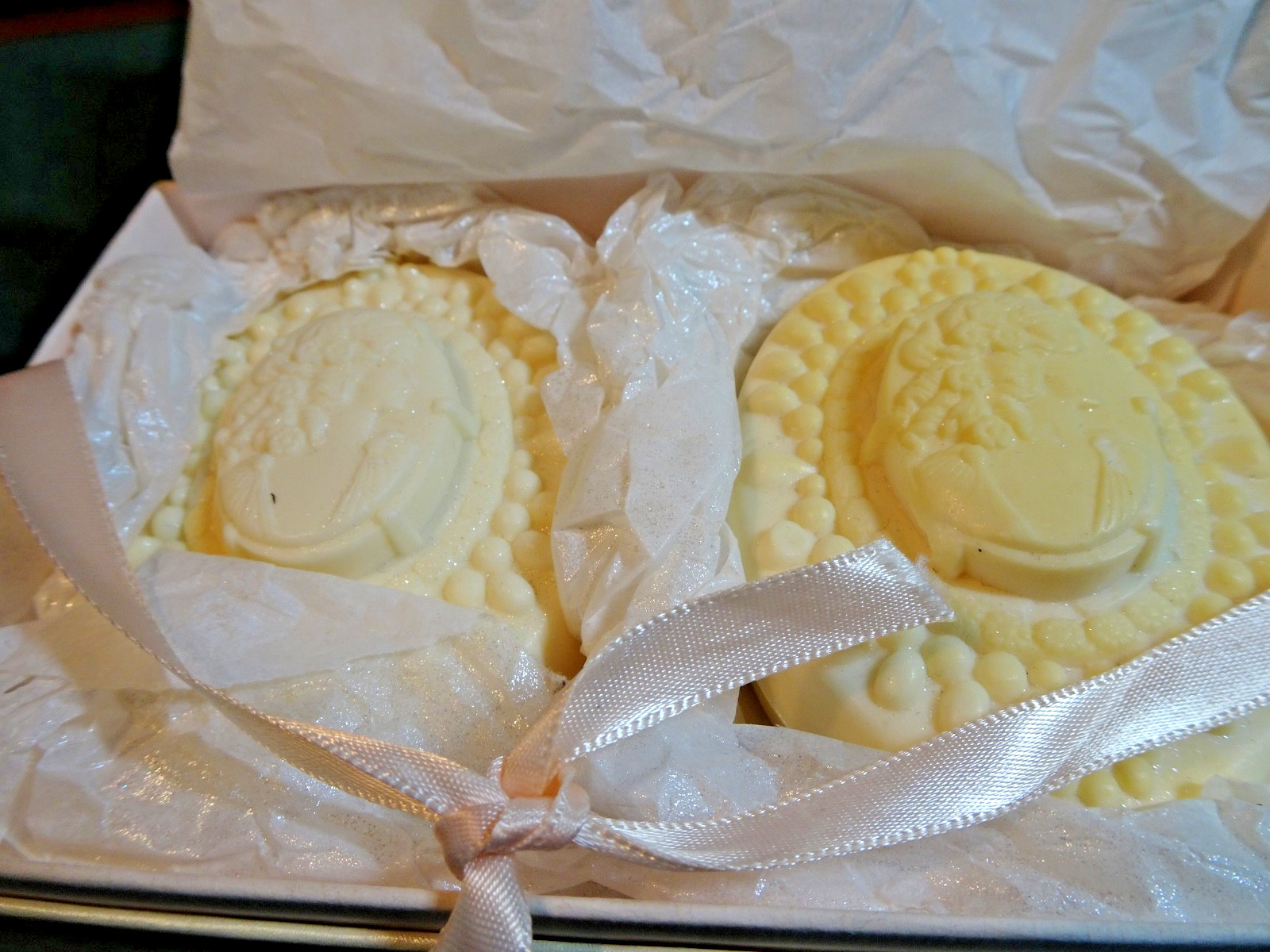 GIANNA ROSE ATELIER LE CHIC PARISIEN SOAP BARS, 8 OZ., FRENCH MILLED, GIFT BOX