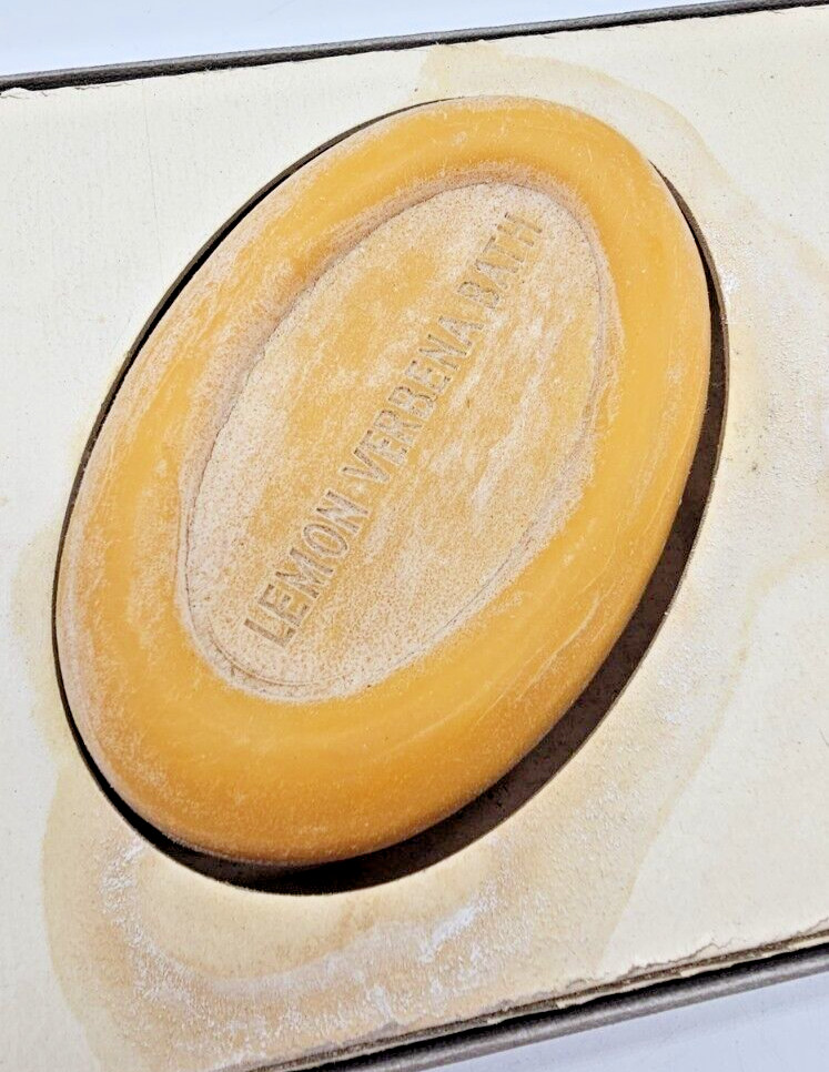 Vintage MEM of Vienna Scented Ovals Luxurious Toilette Soaps New Open Box *READ