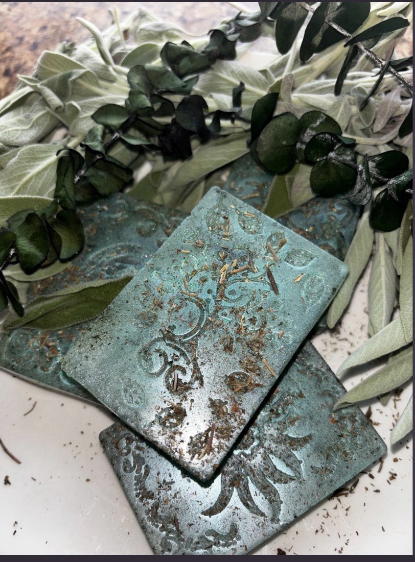 Protección y Renovación Handmade Sage and Eucalyptus SOAP