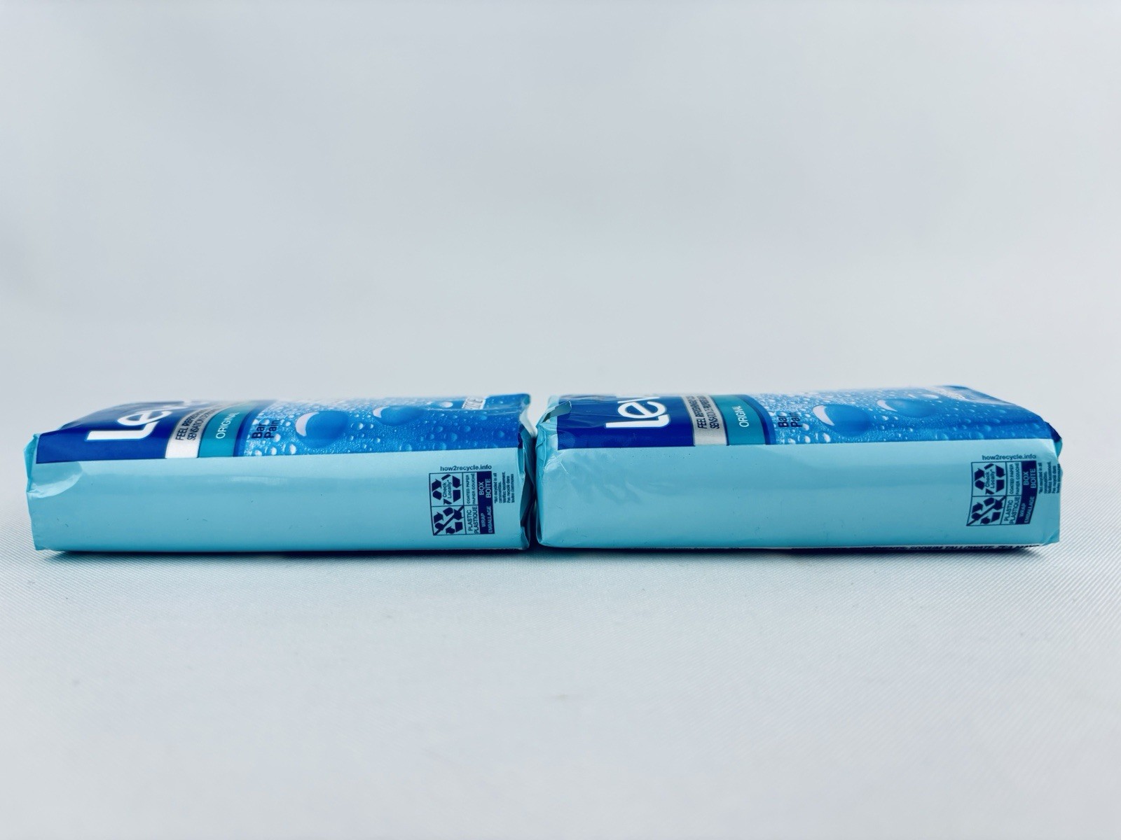 Lever 2000 Bar Soap 4oz Original Scent Unilever Refreshing Clean Lot Of 2 Read