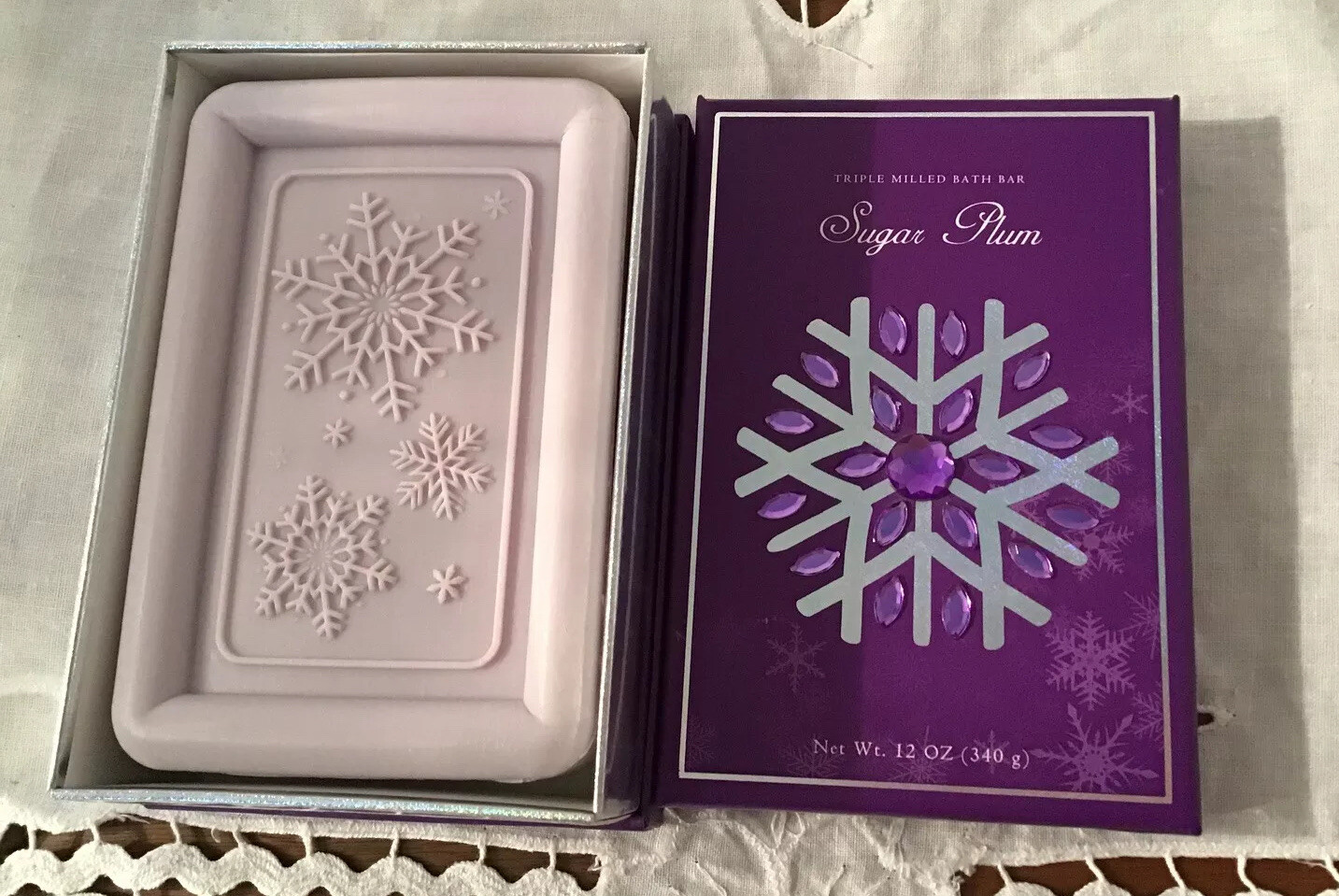 CST Commonwealth Sugar Plum Moisturizing Bath Soap Bar 12 Oz XL Boxed USA