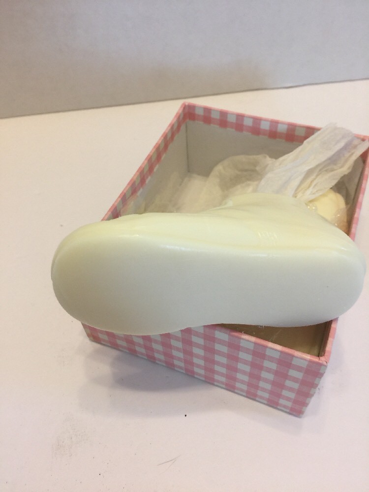 Vtg Baby Shoes Soaps Two’s Company French Milled Shea Butter Vitamin E