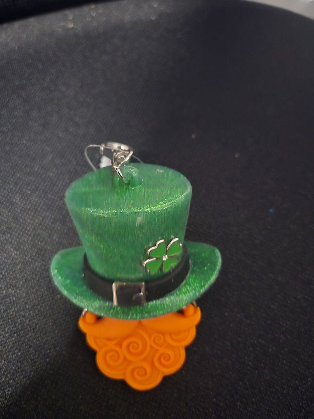 BATH AND BODY WORKS ST PATRICK’S DAY LEPRECHAUN POCKETBAC HOLDER WITH CLIP