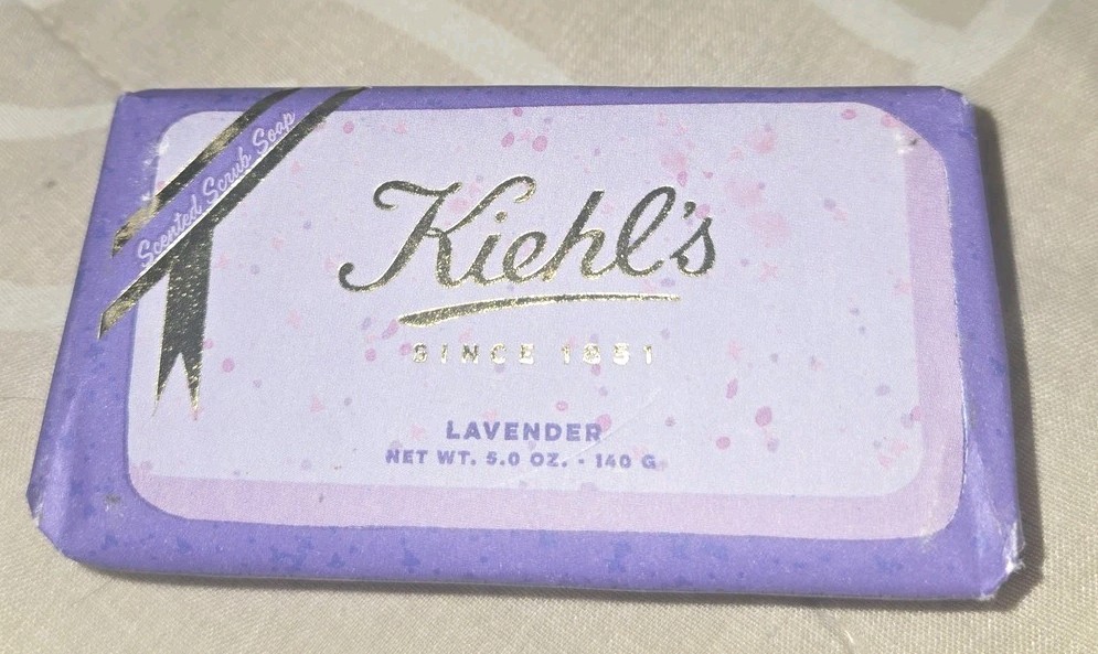 Kiehl’s Scented Scrub Soap Bar Lavender 5.0oz New in Box HTF