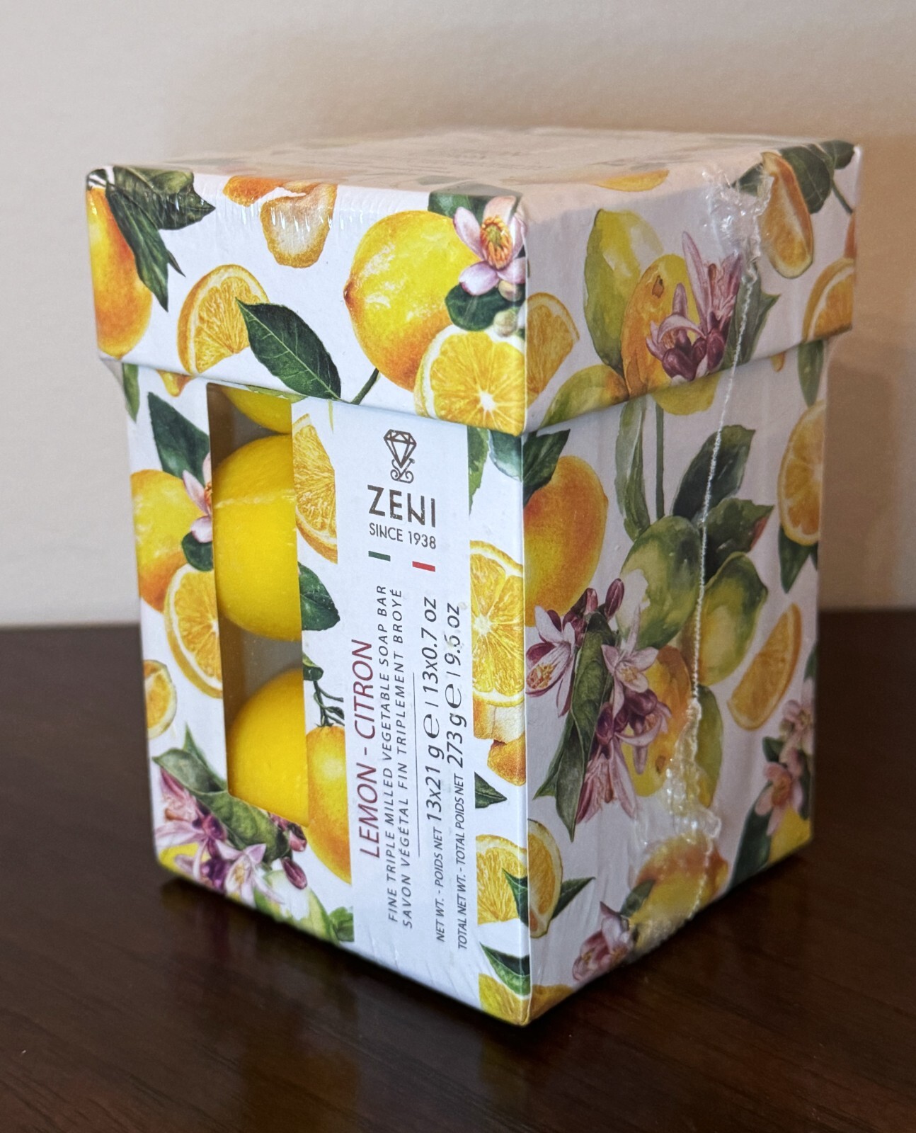 NIB Zeni Italian Fine Triple Milled LEMON Shaped Mini Soaps Box w/ 13 Soap Bars