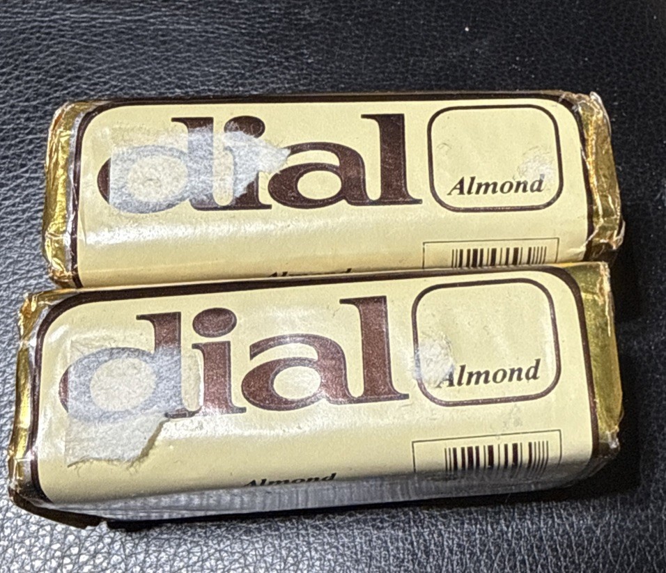 Vintage 2 Dial Almond 5 Oz. Deodorant Soap 80’s New NOS Bathroom Soap Bar