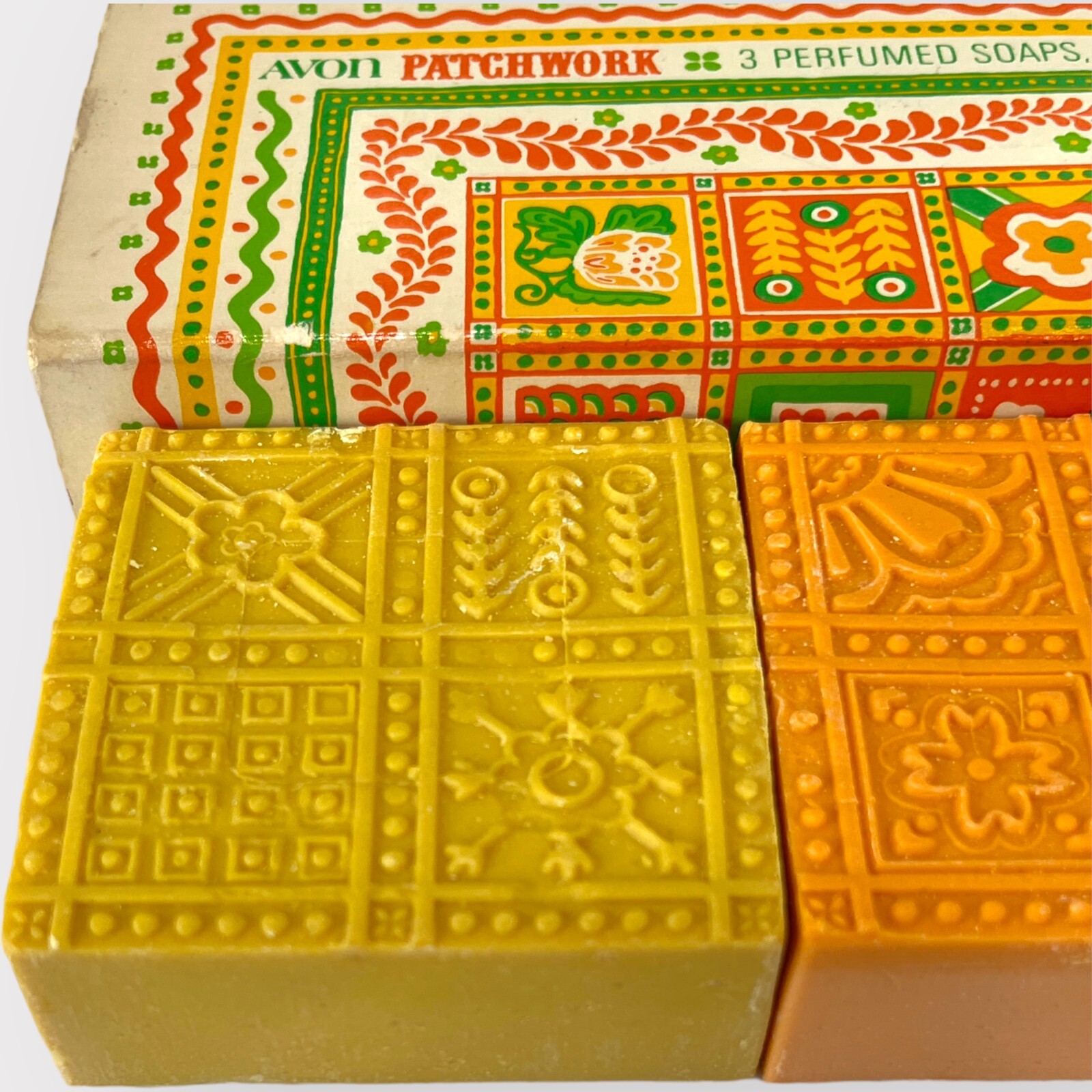 Vintage Avon Patchwork Perfumed Soap 3 3 oz Bars Set Yellow Orange Green Prop