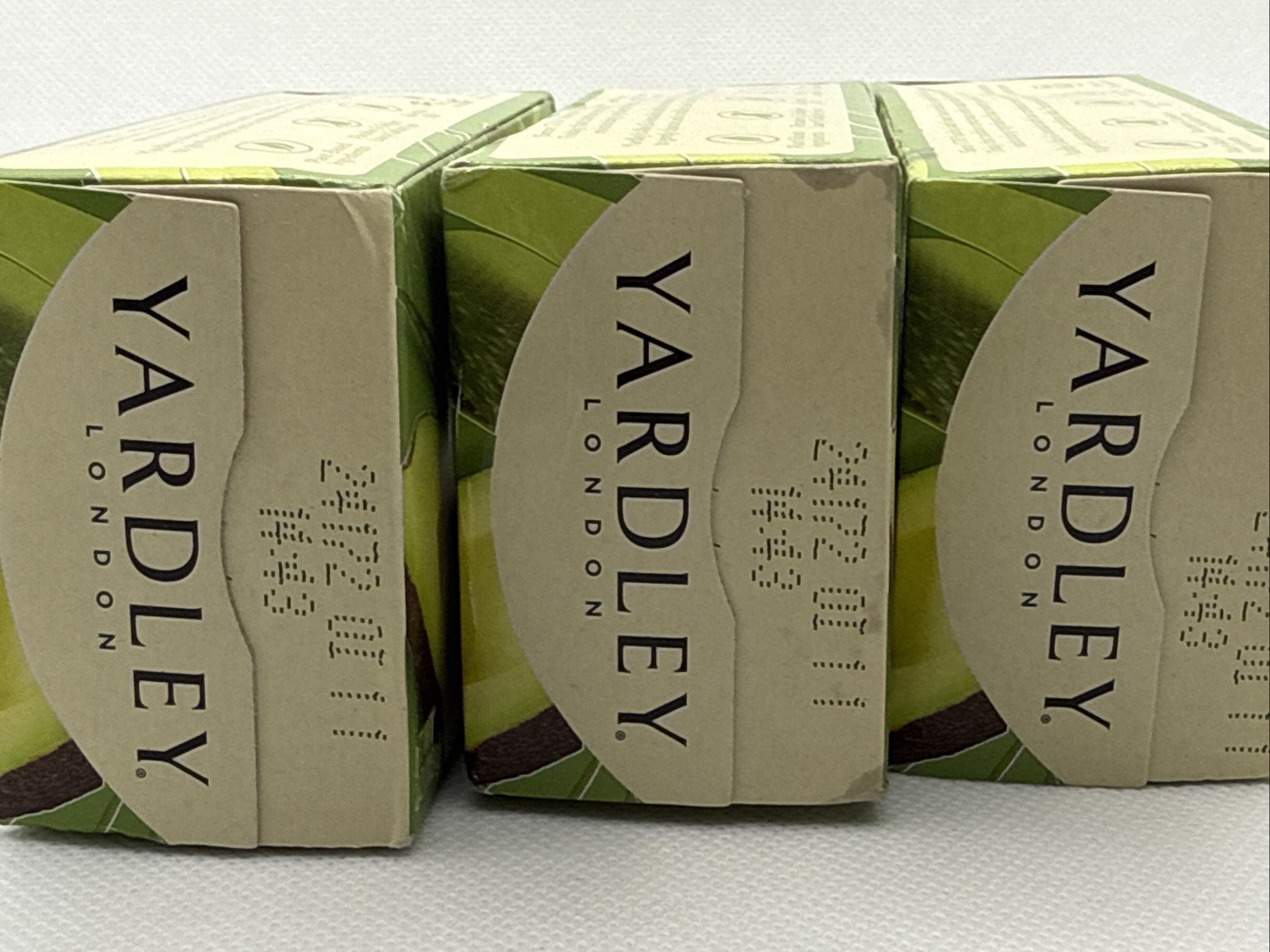 Lot of 3 Yardley London Moisturizing Bar Fresh Aloe With Avocado Essence 4 Oz