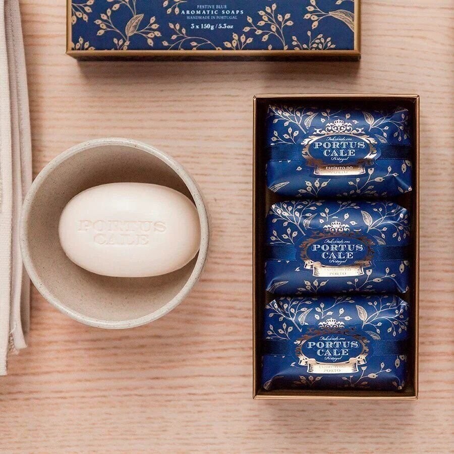 Portus Cale Festive Blue Scented Soap Bar Luxury Fragrances of Fir Cedar…