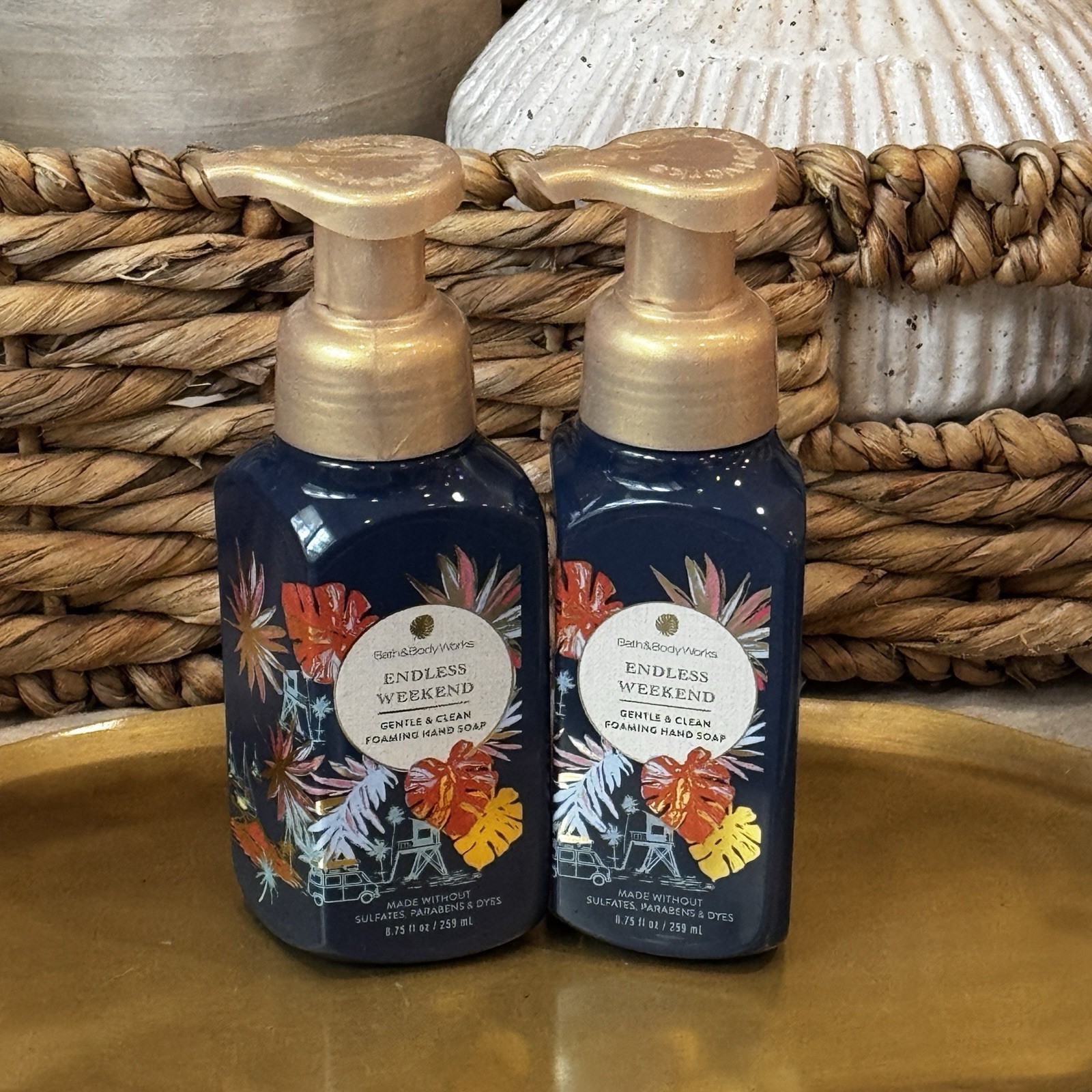 2 X Bath & Body Works ENDLESS WEEKEND Gentle & Clean Foaming Hand Soap 8 fl oz