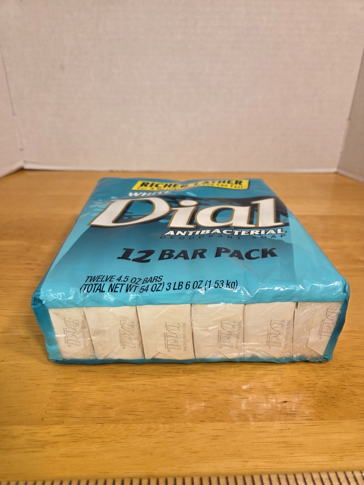 Vintage Dial White Antibacterial Deodorant Soap 12 Bars Rich Lather 1999 NOS USA