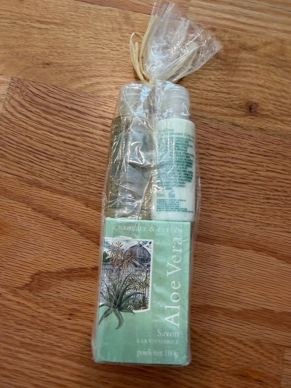 NEW VTG Discontinued Crabtree Evelyn Aloe Vera Gift Set soap, Lotion, Body Wash