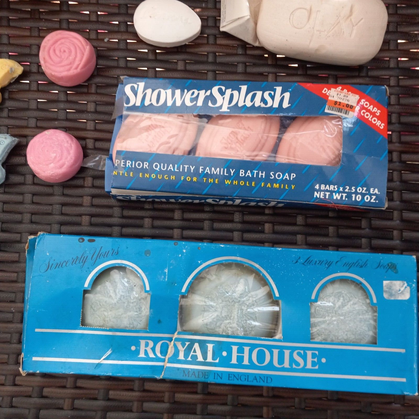 27 pc Mixed Lot Vintage Soap Bars Olay, Safeguard, Shower Splash, Butterfly,Bird