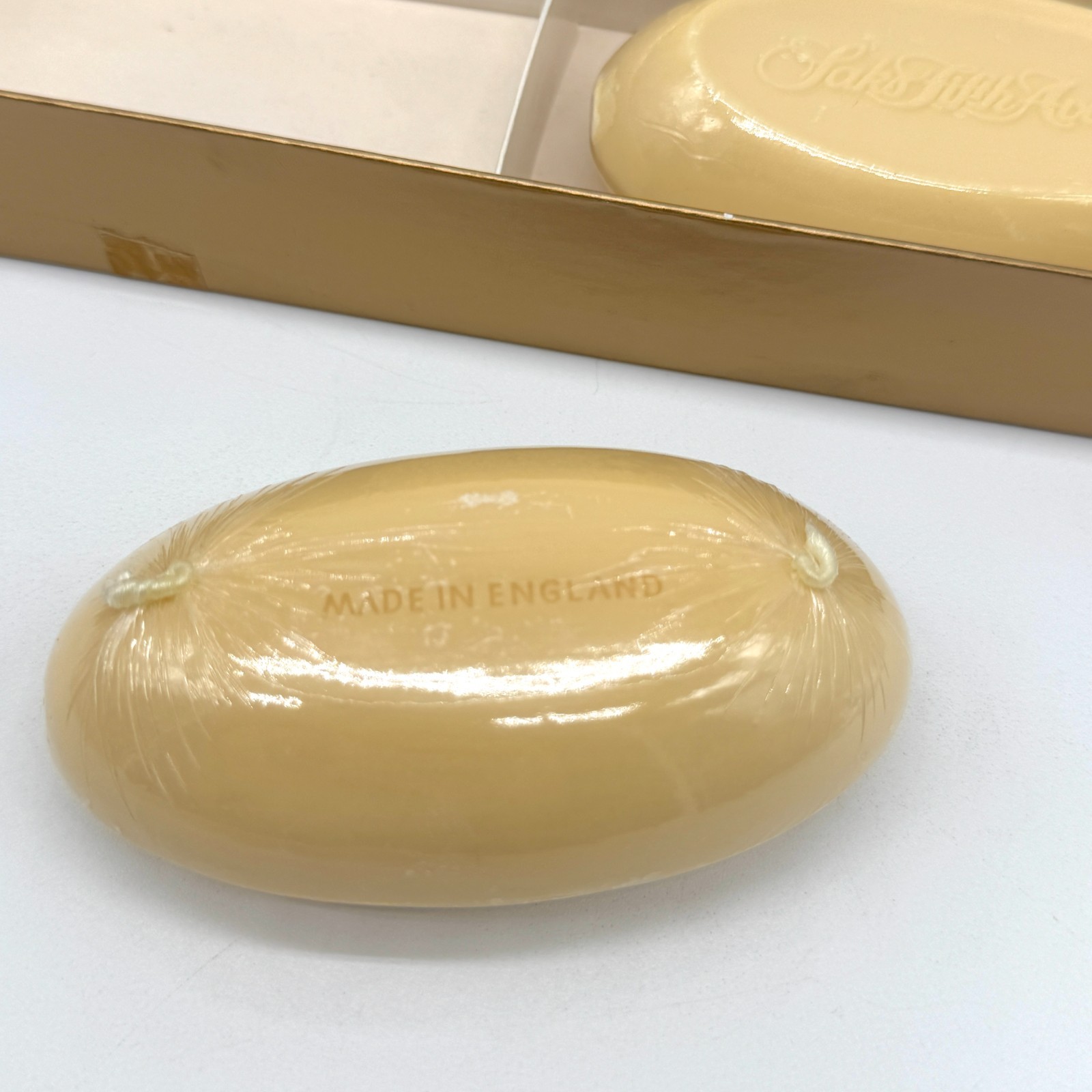 VTG Saks Fifth Avenue Fragrance 6 Soap Bars 21 oz New Old Stock Made England