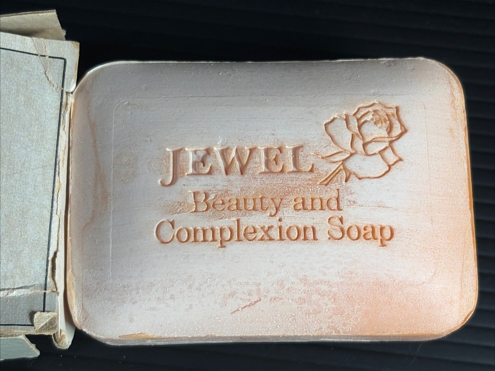 Vintage Rare Jewel Tea Soap Bars (7) And Set Of Sculptural Seashell Soap 1950-80