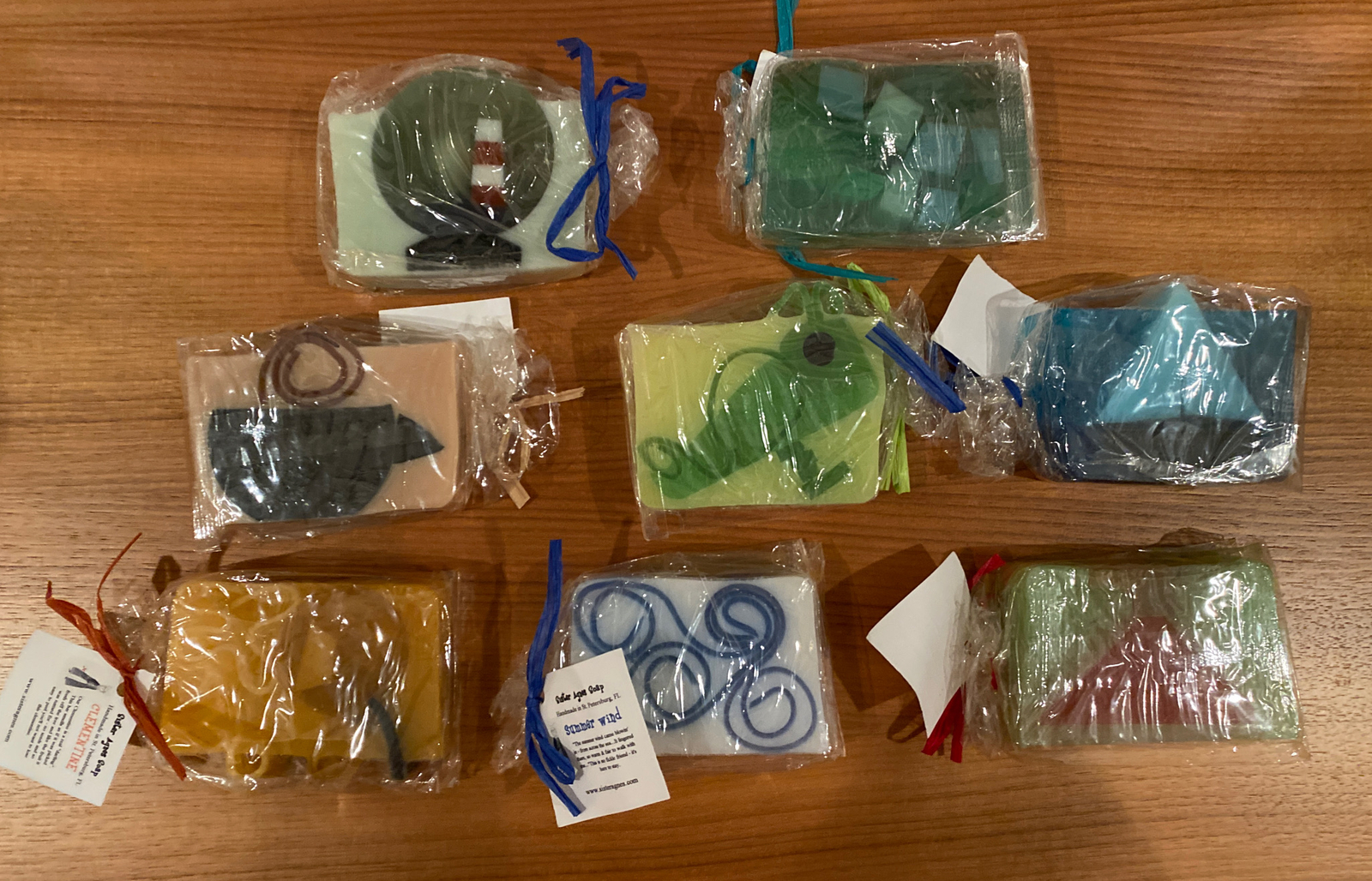 1 Box Of 8 Varied Fragrant Glycerin Soap Bars Colorful Designs