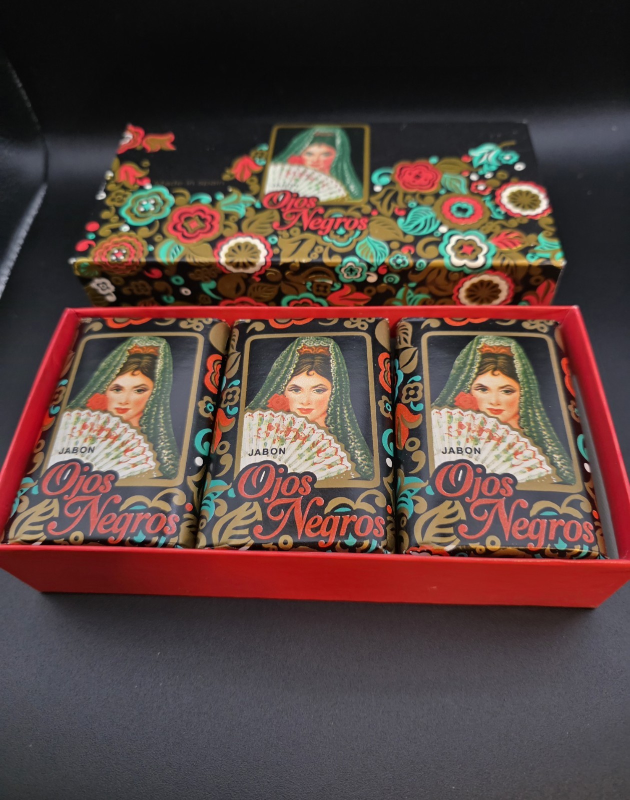 VTG Soaps Ojos Negros Jabon Barcelona Spain Boxed Set of 3 Bars NIB Sealed Soap