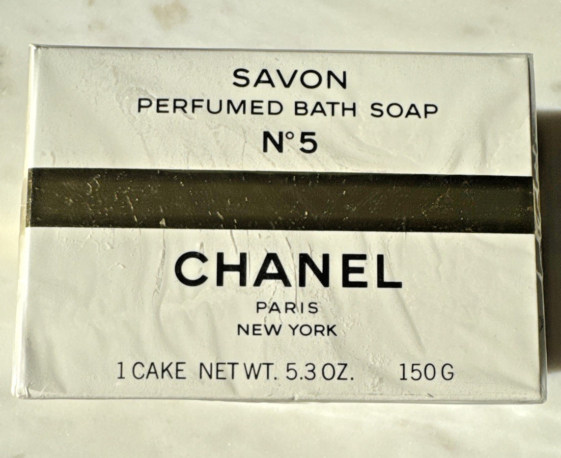 CHANEL No 5 Perfumed Bath Soap 5.3 oz. 150g Cake Paris/New York 566018