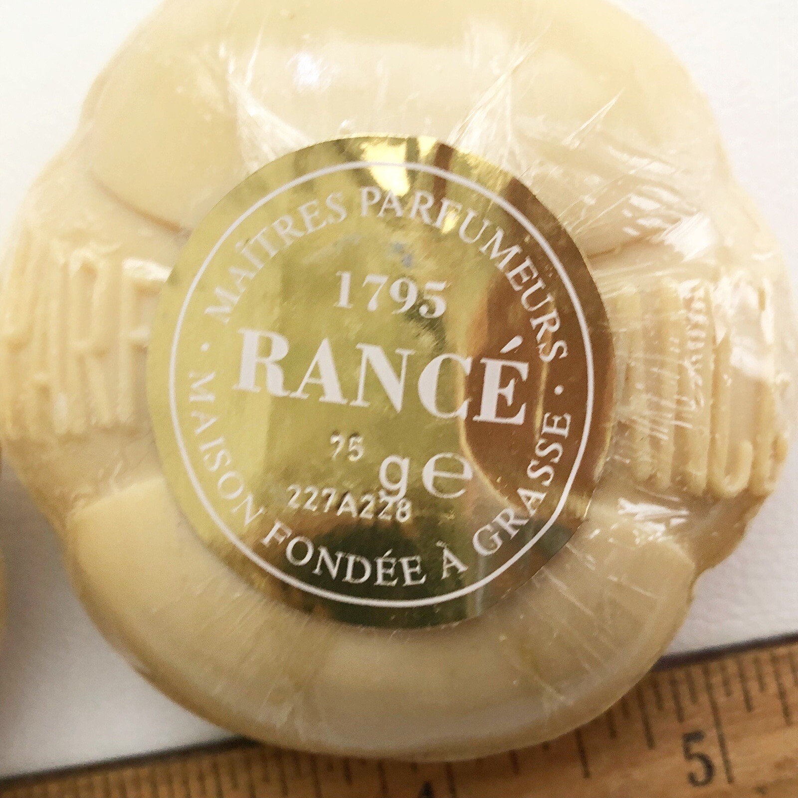 2 VINTAGE MAITRES PARFUMERS RANCE SOAPS MAISON FONDEE A GRASSE NEW