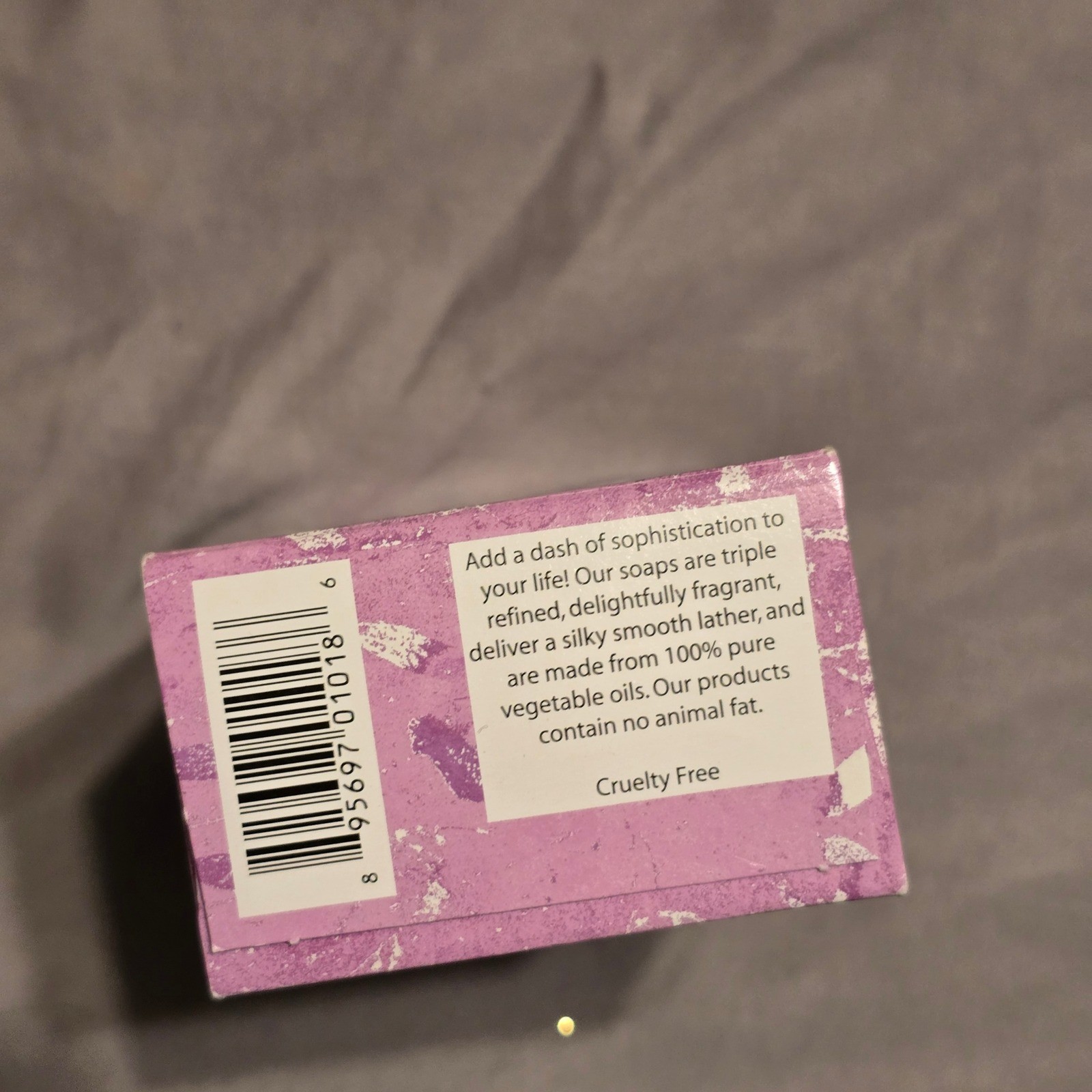 Venezia Soapworks Soap 7oz Berry Vanilla Bar Unisex Purple Fruit Moisturizing
