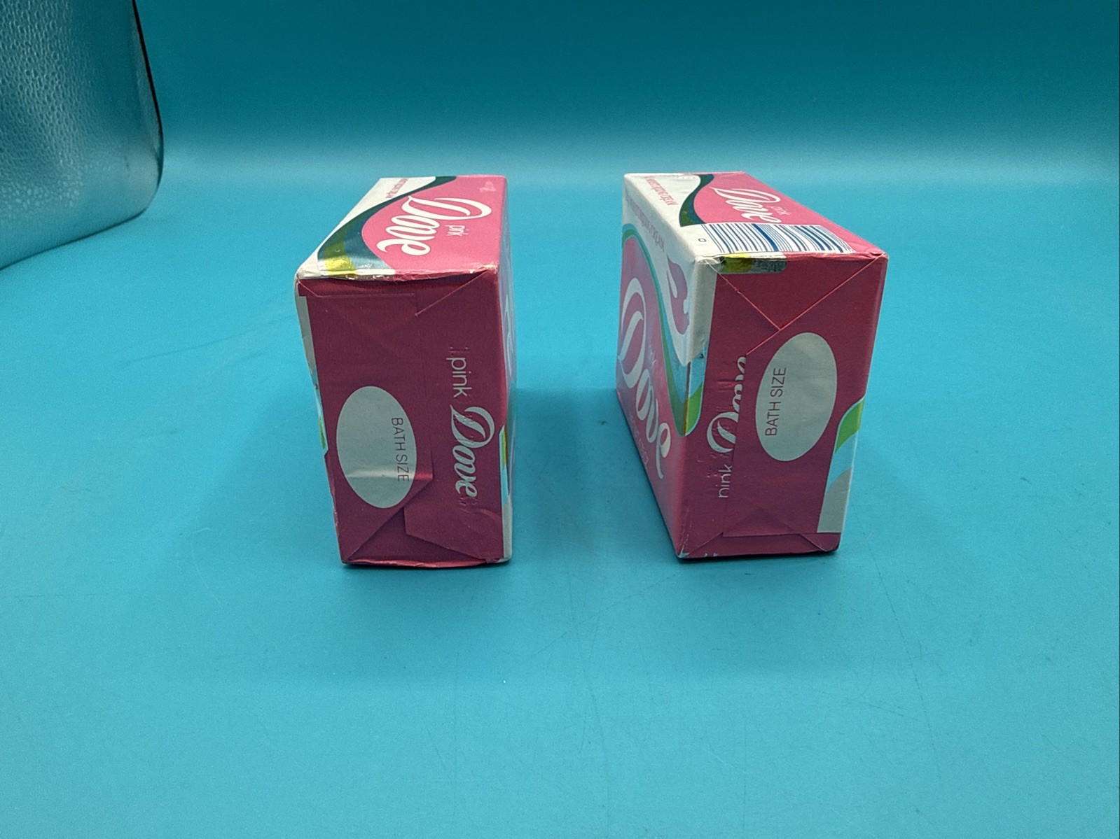 NEW (2) DOVE BEAUTY PINK VINTAGE NOS 1/4 MOISTURIZING CREAM BAR SOAP 4.75oz 90s