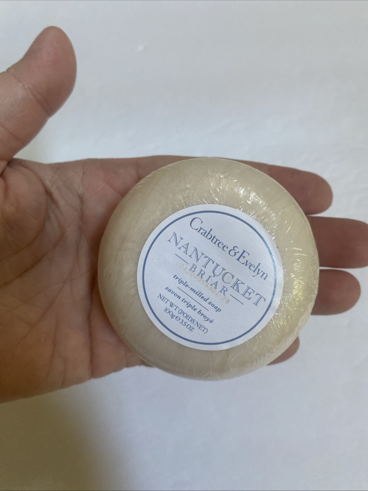 New Sealed Crabtree & Evelyn Nantucket Briar Triple Milled round Bar Soap