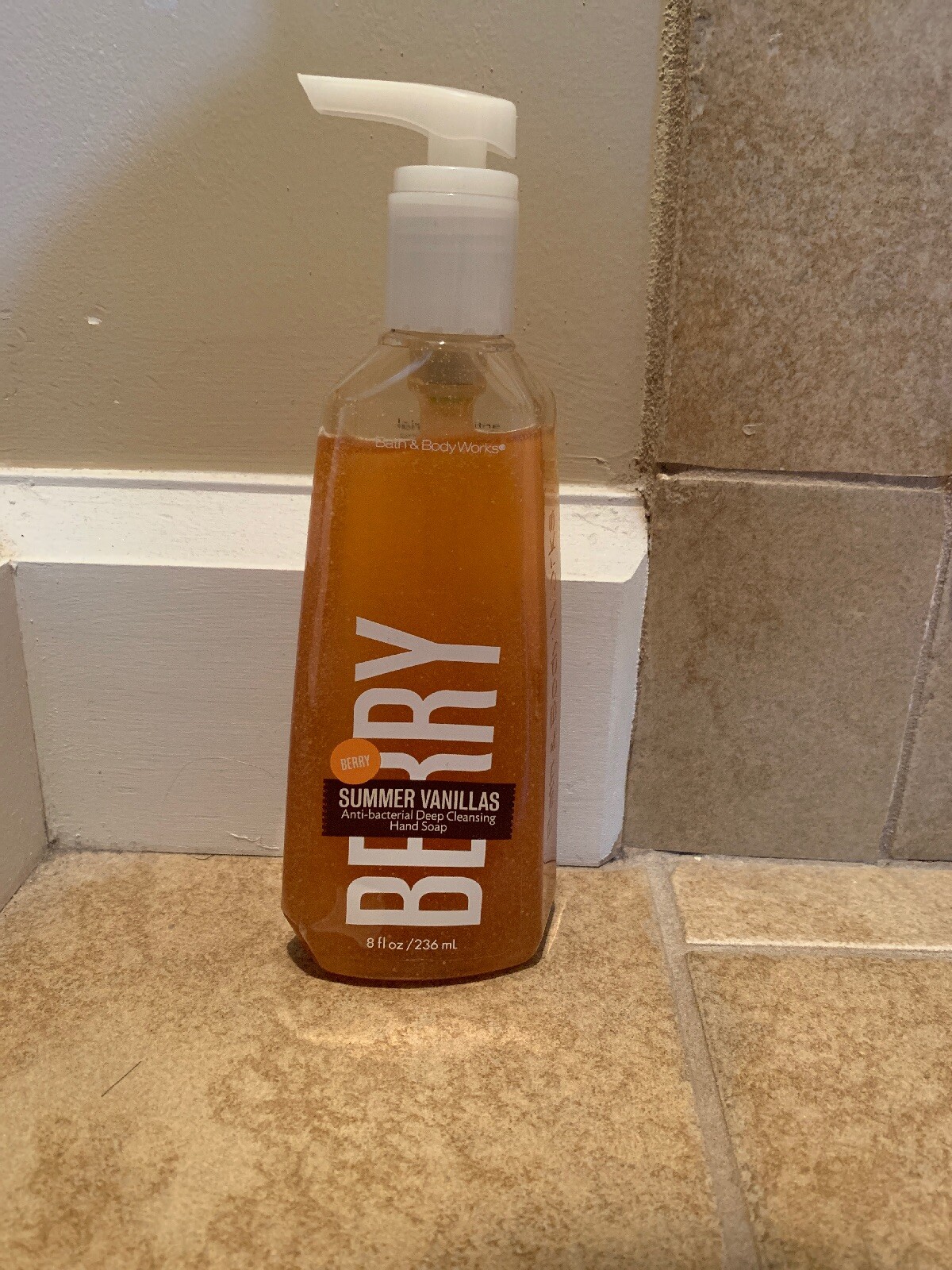 Bath & Body Works Summer Vanillas Berry FS New 8 FL Oz 236mL NEW
