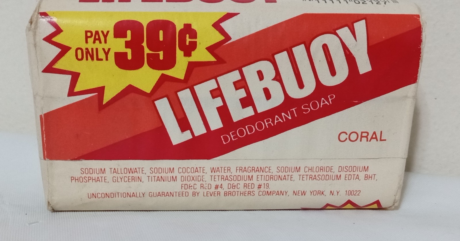 LIFEBUOY Bar Deodorant Soap CORAL 4.75 oz Unused Vintage Lever Bros. Bath Size