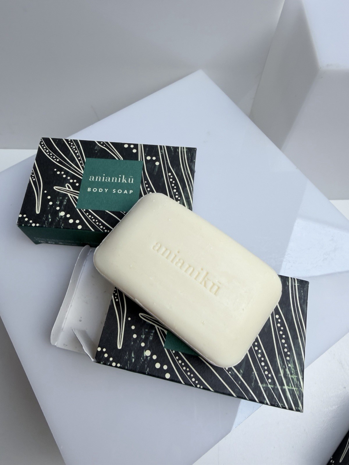 Four Seasons O’ahu at Ko Olina Hawaii Anianiku by Lather Soaps Lot of 8