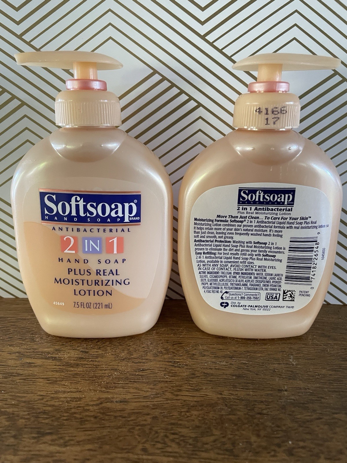 Vintage 2 Soft Soap 2-in-1 7.5 Fl Oz 1990s Extra Moisturizer NOS Antibacterial