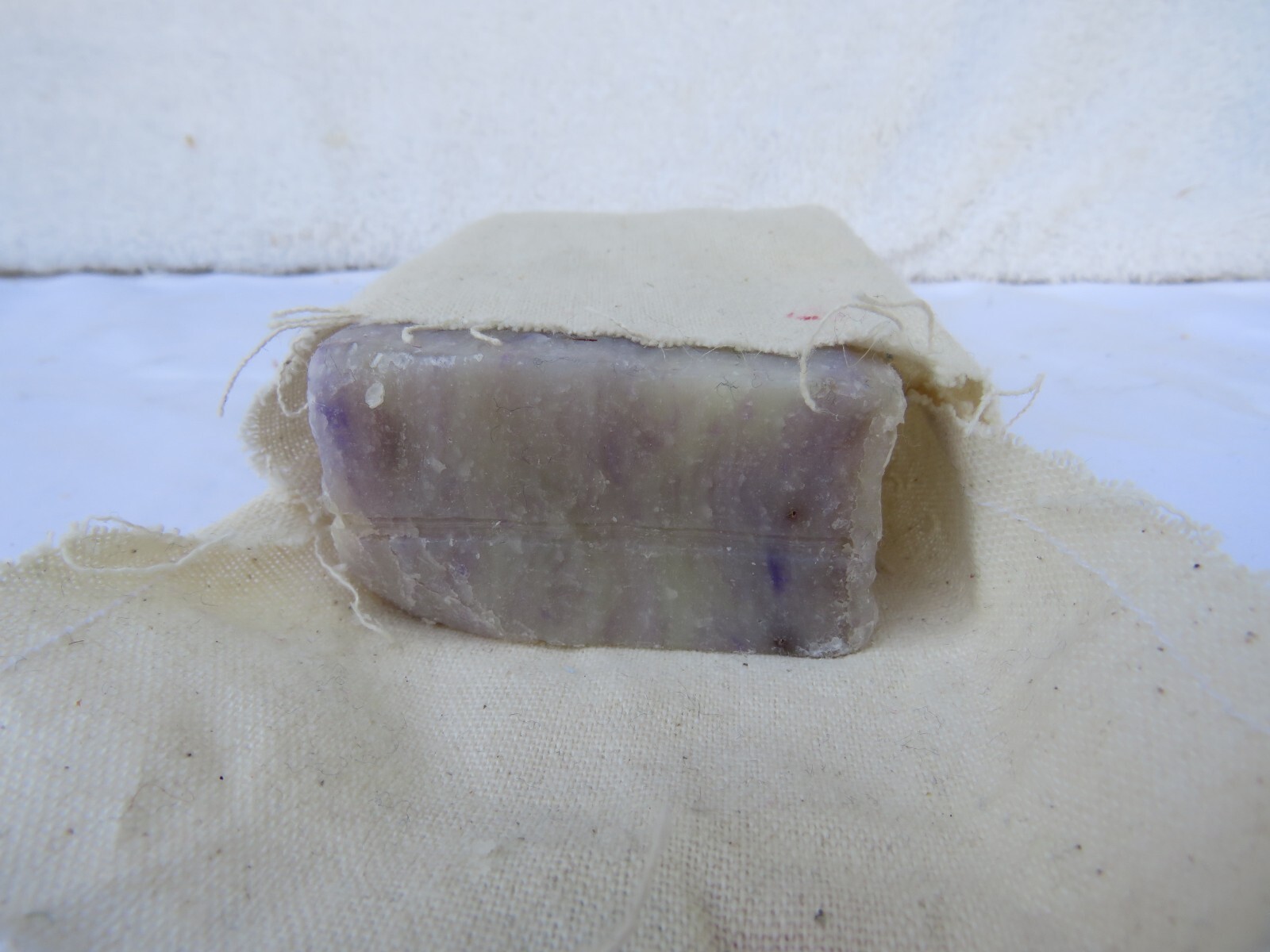 Abbey Scented Soap Hand Made SWISS LAVENDER Soap Bar 4.5 oz. NEW in Cloth Bag