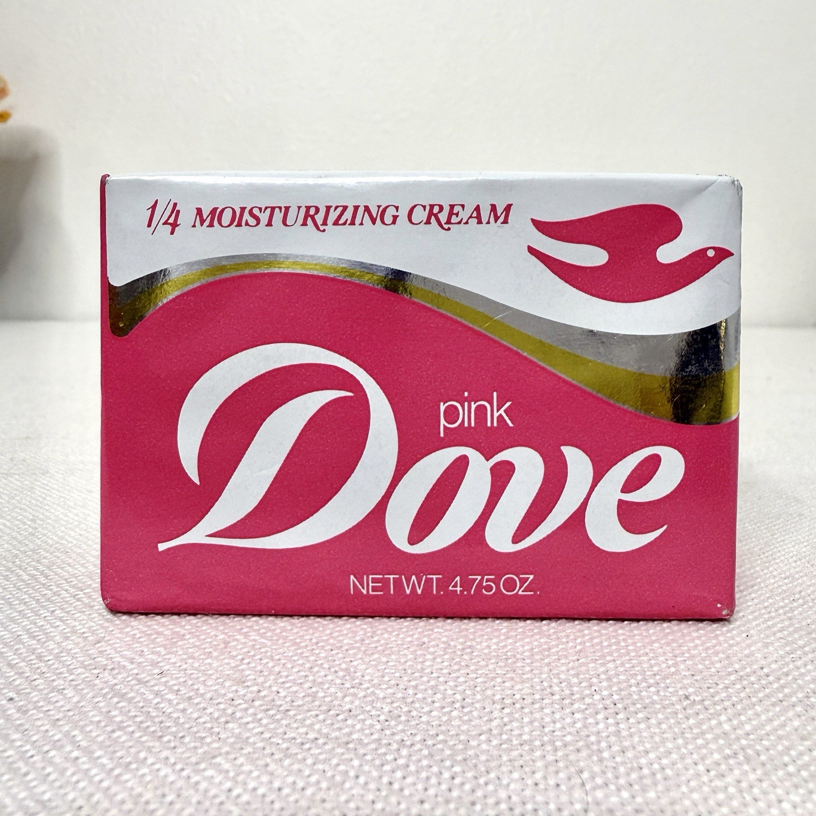 Vintage Pink Dove Soap 1/4 Moisturizing Cream 4.75 oz Bath Size New Old Stock