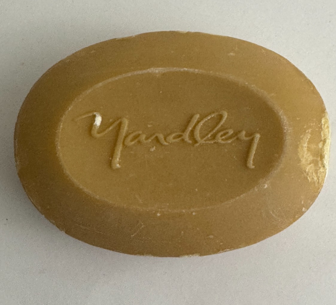 Vintage Y2K 1990s Yardley Old English Lavender Perfumed Soap 4-3/4 Oz.
