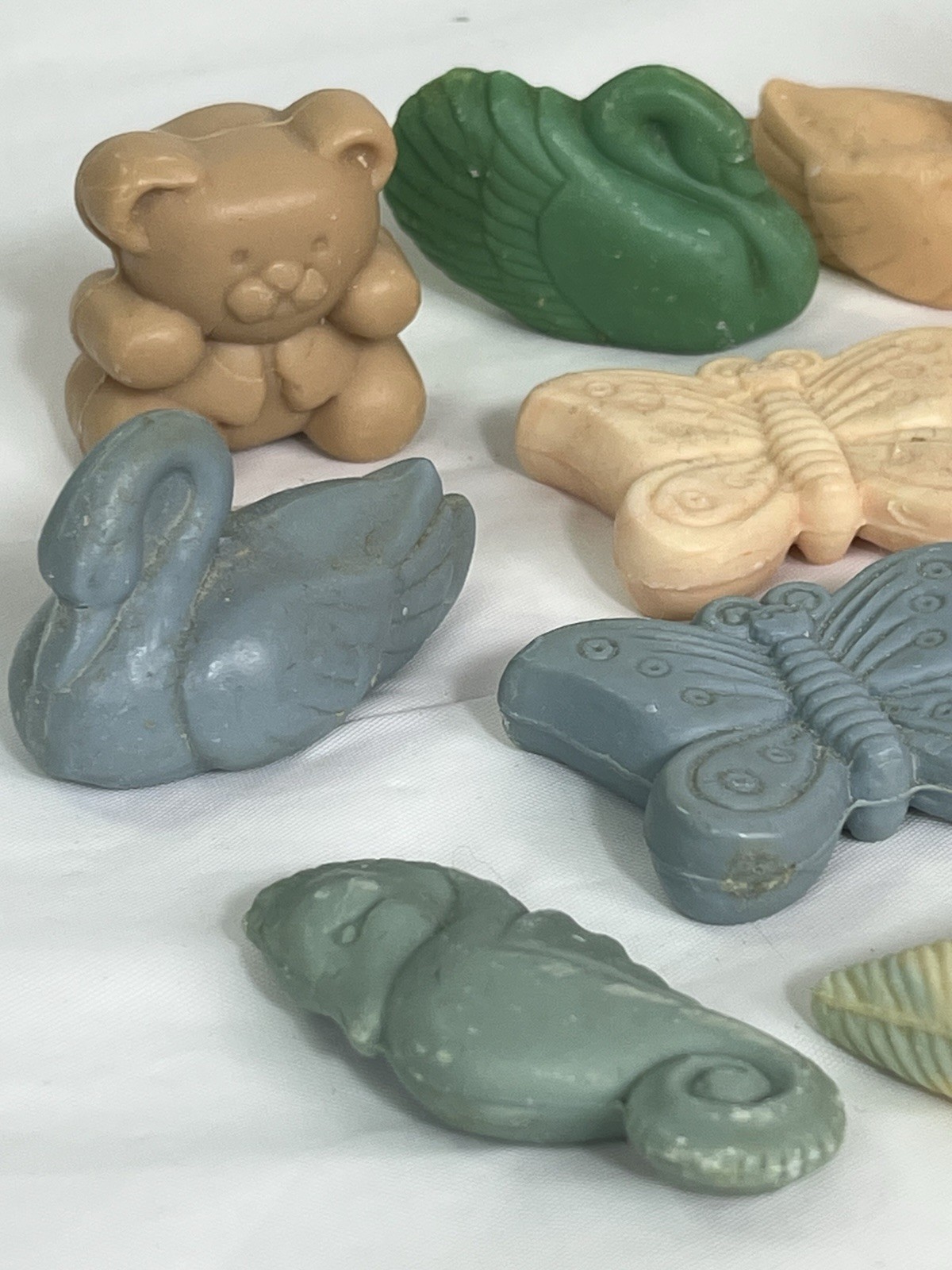 Vintage Guest Colorful Shaped Soap Seashells Butterflys Swans Bears Lot of 15