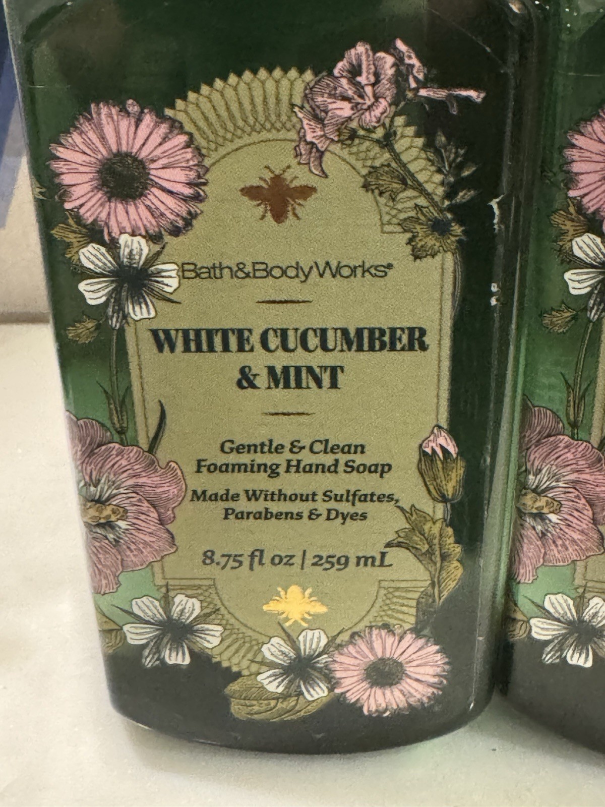 Bath & Body Works Gentle & Clean Foaming Hand Soap Set 2 WHITE CUCUMBER & MINT