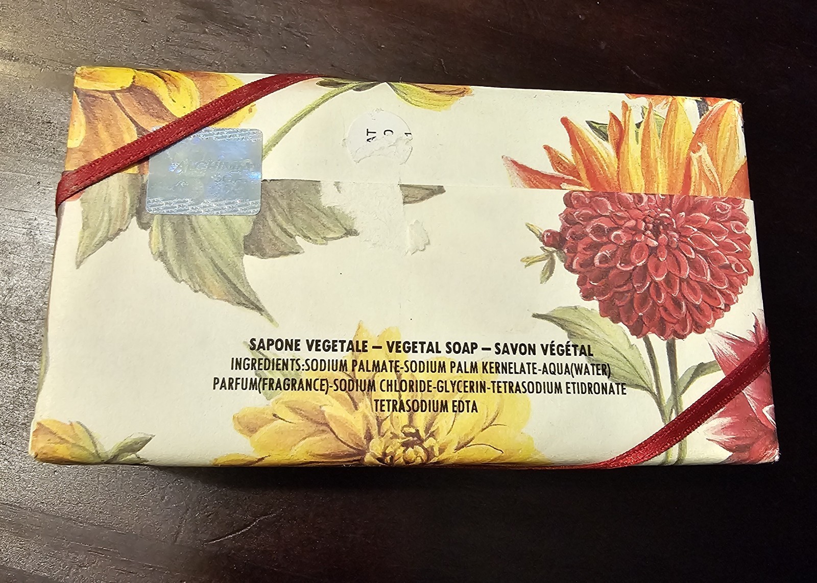 Lot Of 4 Luxury Italian Sapone Vegetable Bar Soaps ORCHID/PRIMROSE/LEMON/DAHLIA
