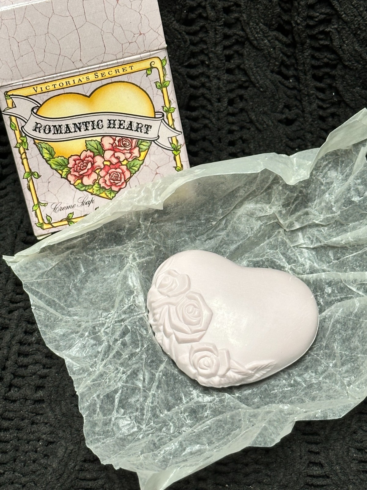BRAND NEW – Vintage Victoria’s Secret “Romantic Heart” Creme Soap 2.35 oz