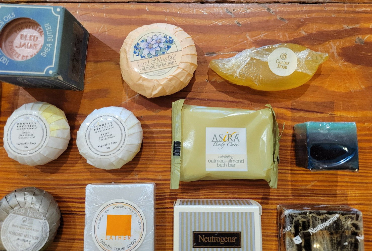 Lot of 18 Soap Bar Bath Face Yardley Asira Crabtree & Evelyn Lather Neutrogena
