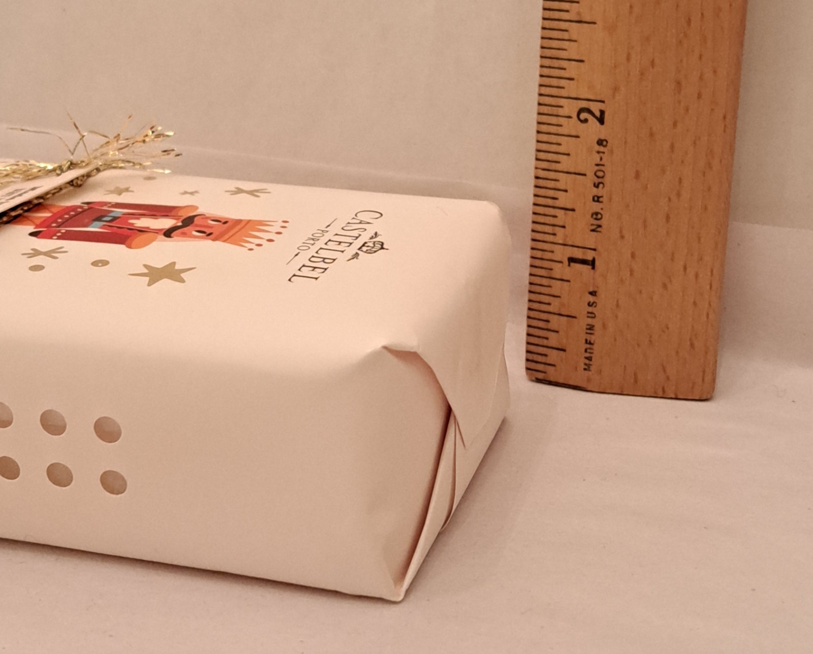 Castelbel Porto Magical Christmas Sugared Almond Bar Soap 10.5 OZ