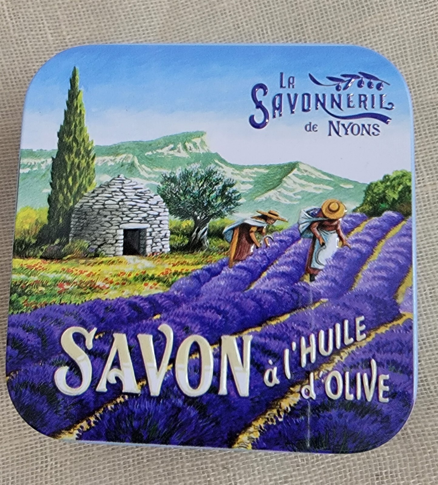 Victorian Trading La Savonnerie de Nyons Savon Lavender Soap Metal Tin 47C