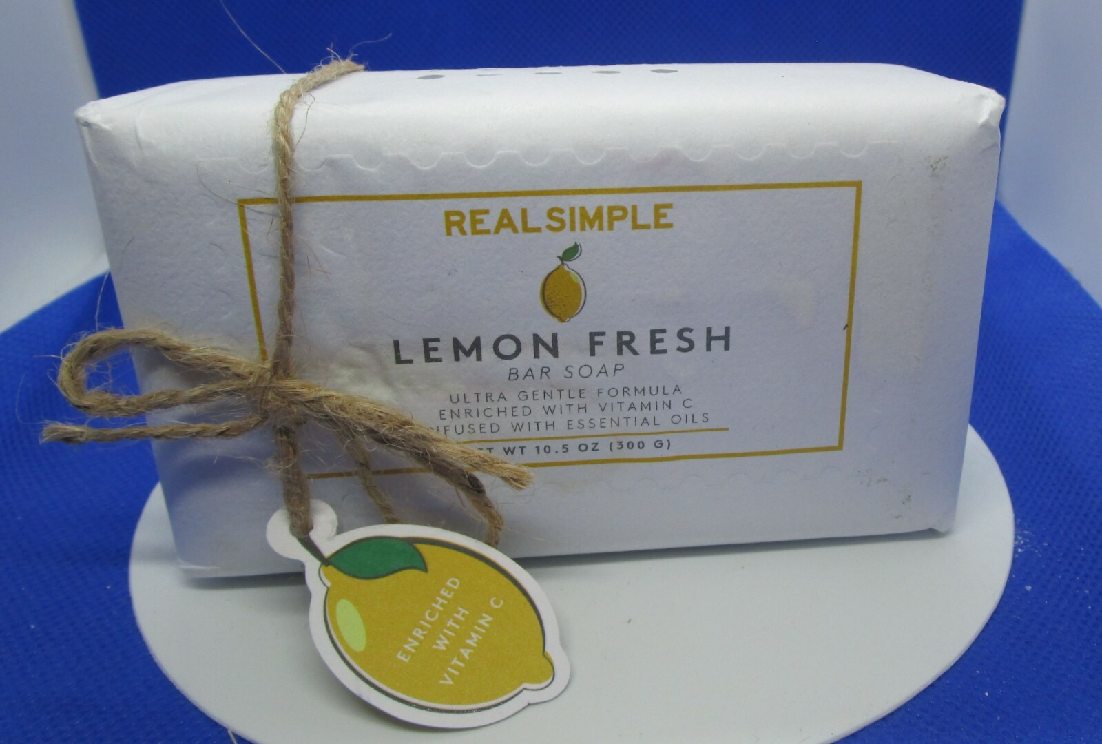REAL SIMPLE~Lemon Fresh Ultra Gentle Bar Soap ~ 10.5 oz