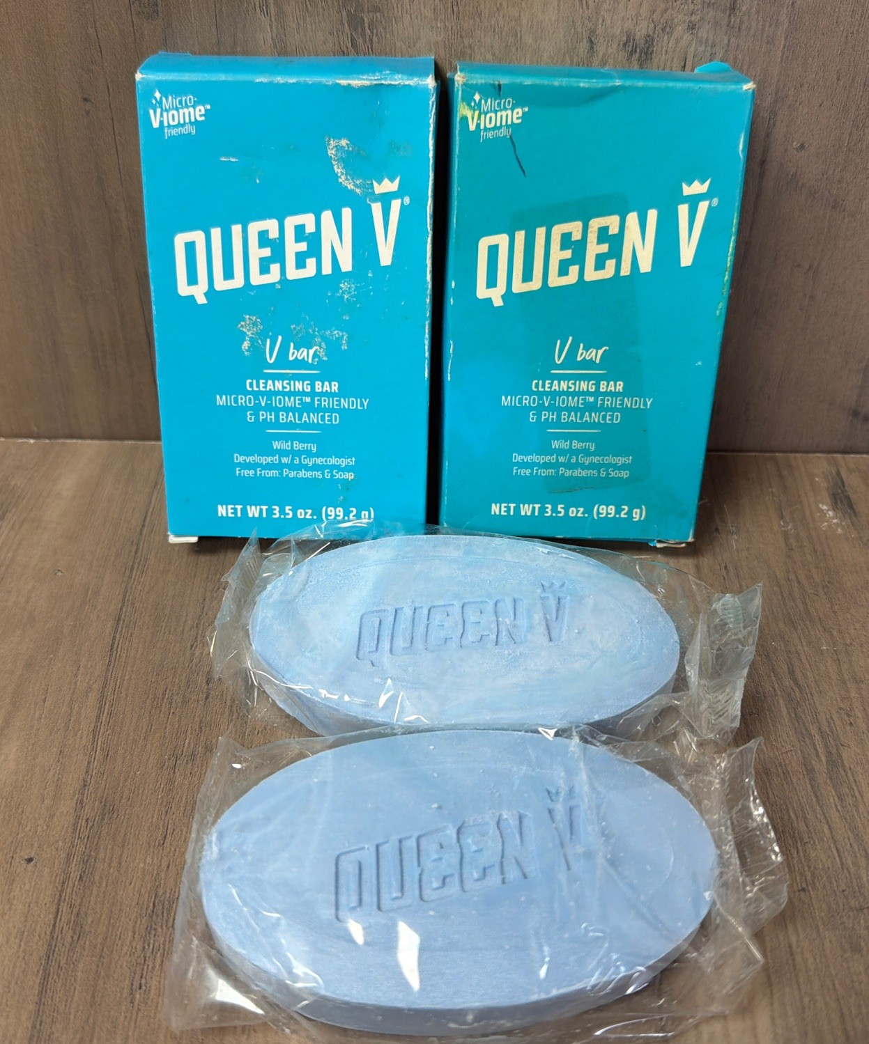 Queen V, Cleansing Bar V Bar WILD BERRY pH Balanced Soap 3.5oz Sealed Pack of 2