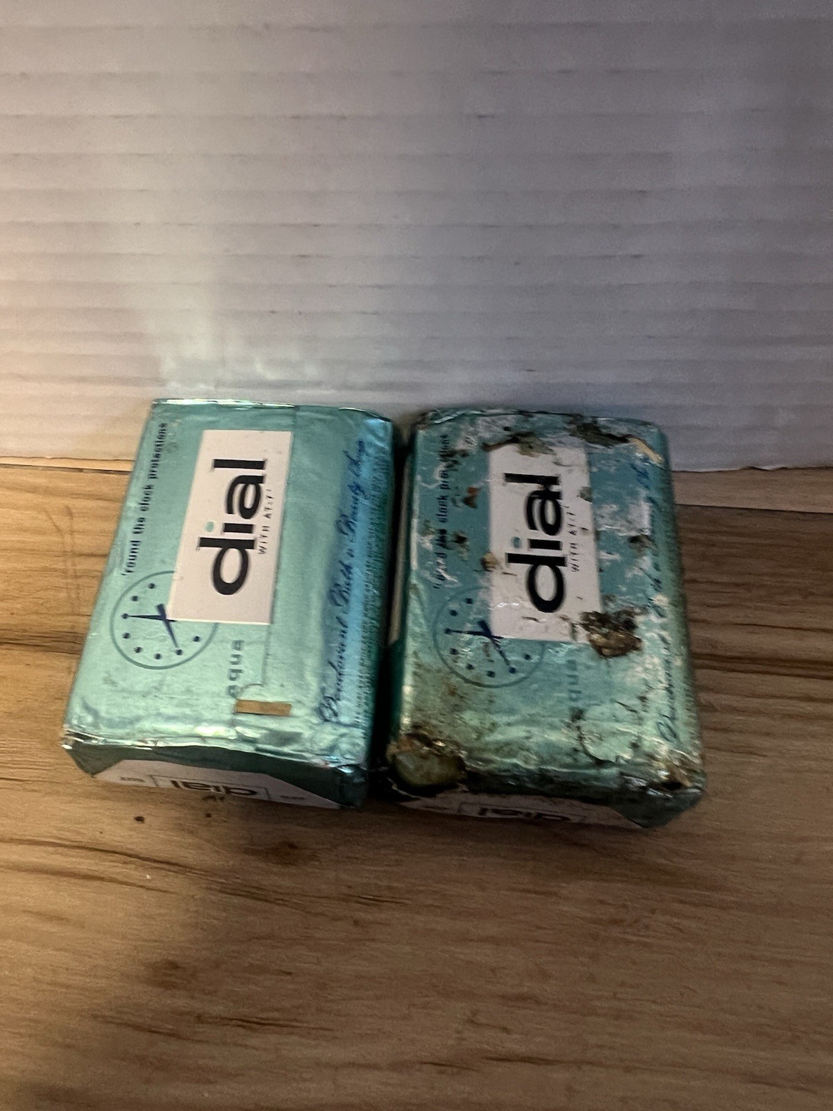 VTG Dial Deodorant Soap Aqua 4.7 oz Around The Clock Triclocarban LOT of 2