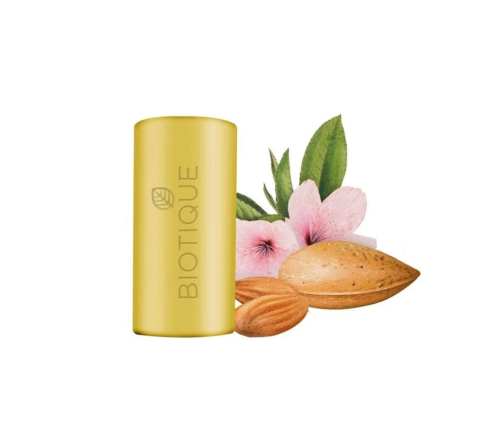 Biotique Almond Oil Nourishing Bathing Bar For All Skin Types 150g