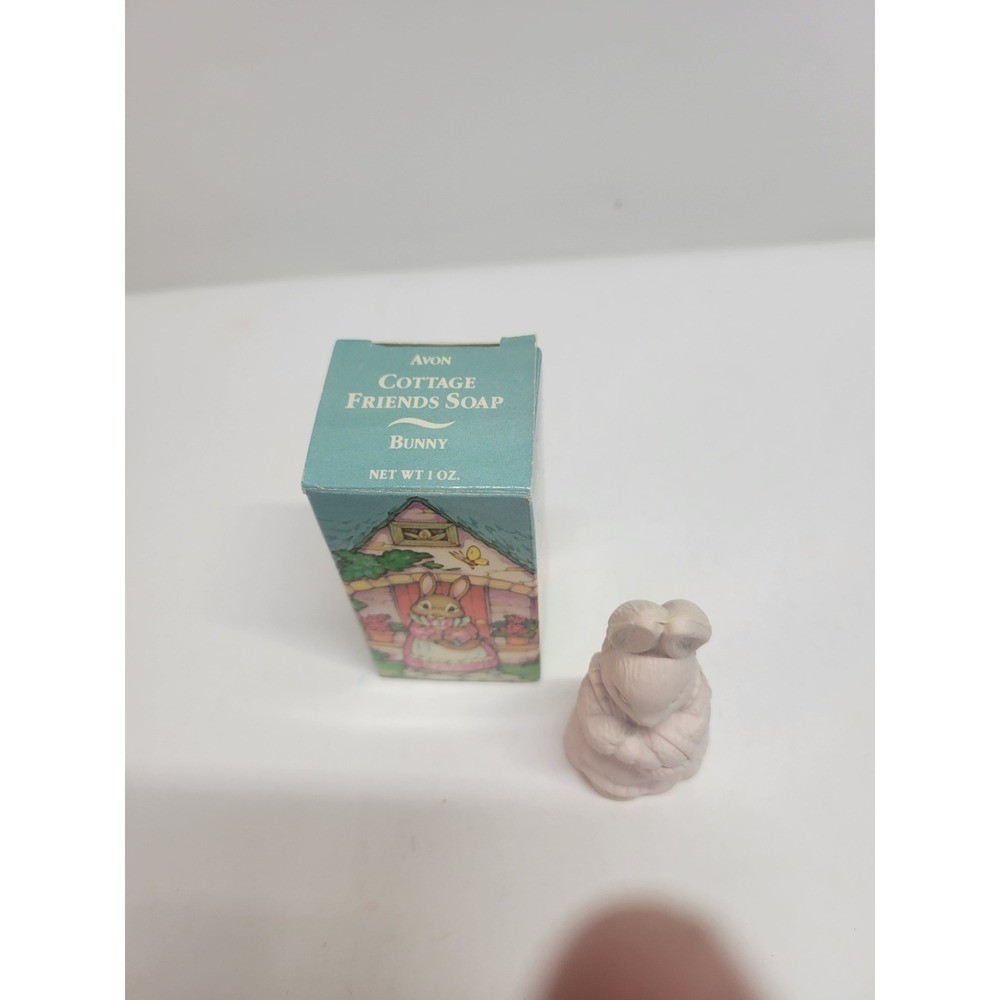 Avon Cottage Friends Soap Bunny NWT Easter Collectible Novelty Soap
