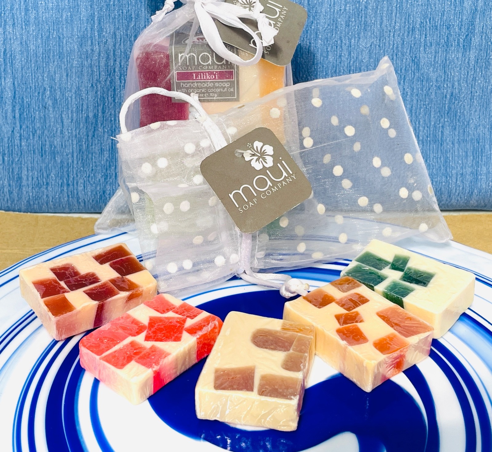 Maui Soap Co Gift Sets 2x 4 oz Soap Bars & 5x Mini Soap Bars Pineapple Orchid