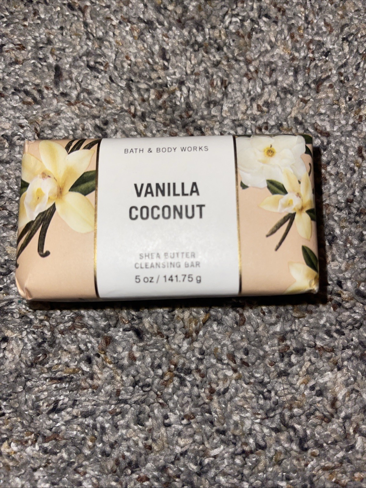 Bath & body Works vanilla Coconut And Lavender Vanilla Shea Bar Lot Of 2