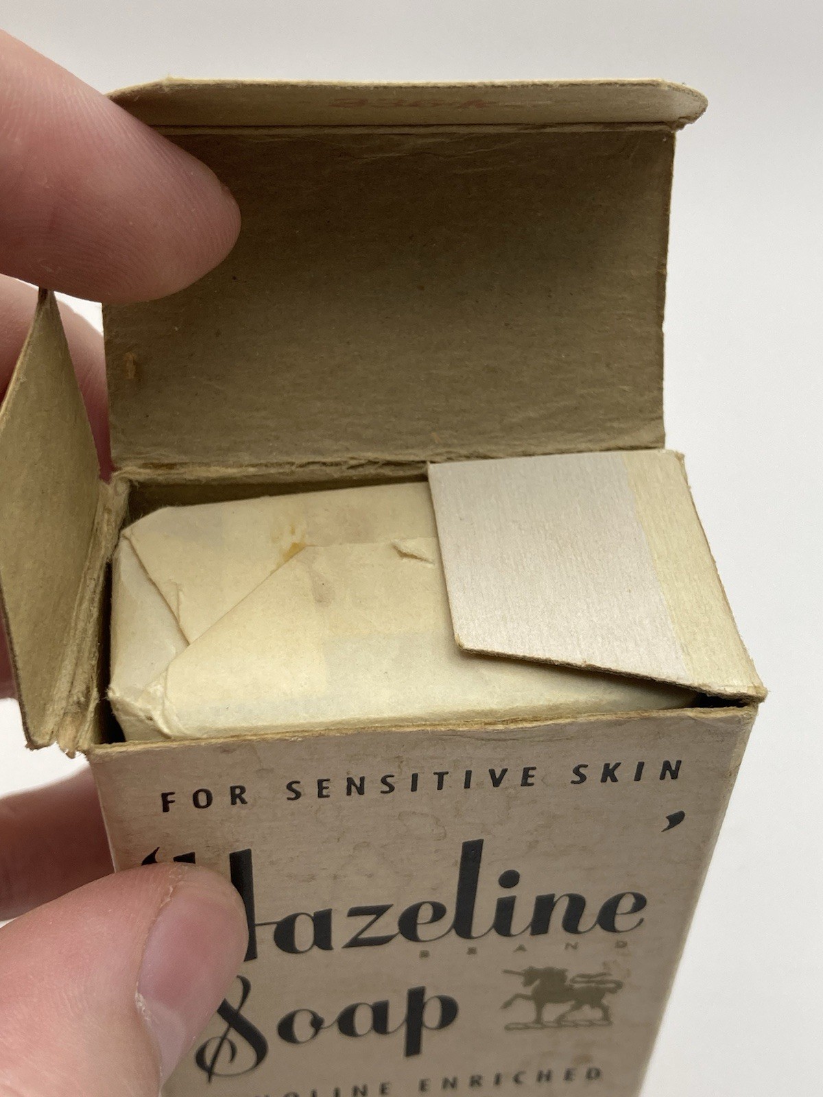 LOT of 2 – Vintage/Antique Hazeline Lanoline Soap Burroughs Wellcome & Co. NOS