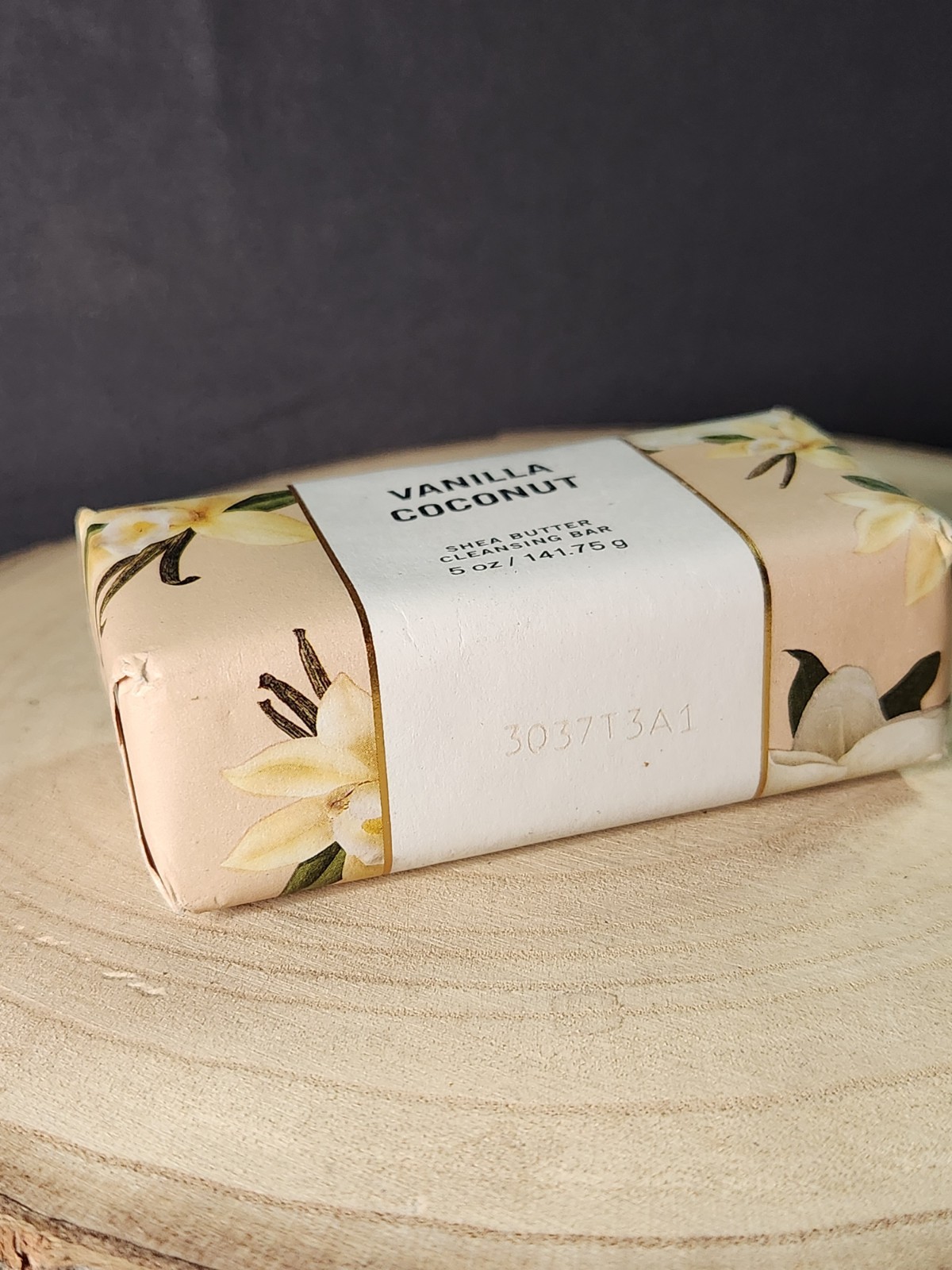 Bath & Body Works ~ VANILLA COCONUT ~ Shea Butter Cleansing Bar 5 oz