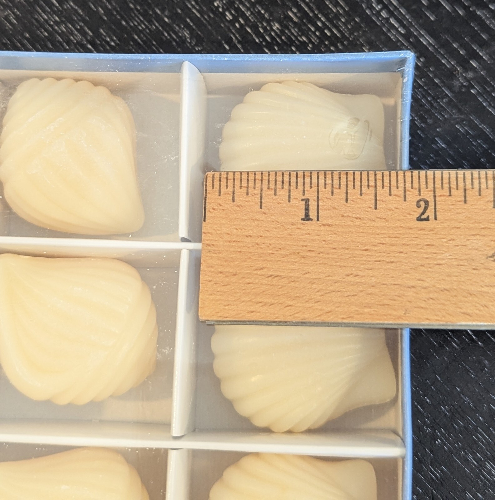 Saponificio Varesino Fine Natural Soap 12 Ivory Seashell Colored Italy 12x.9oz